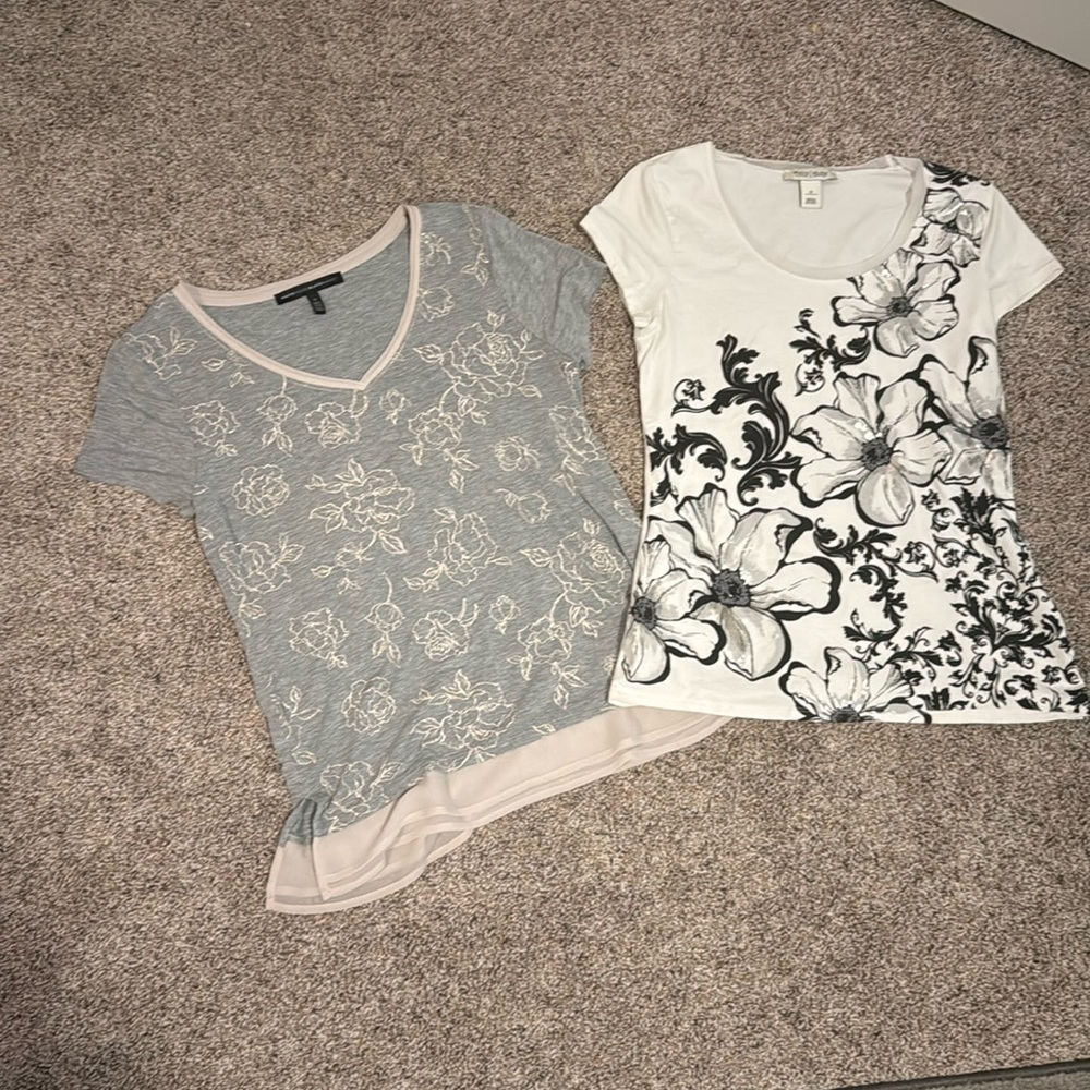 2 size small White House Black Market t-shirts